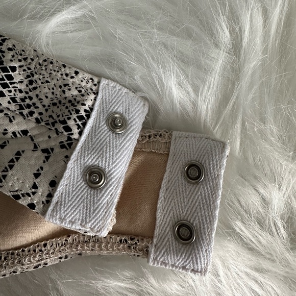 JLUXLABEL NEW Sleeveless Bodysuit - Picture 10 of 12